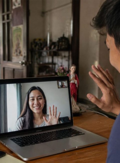 How OFW Couples Can Keep a Marriage Strong During Long-Distance Relationships